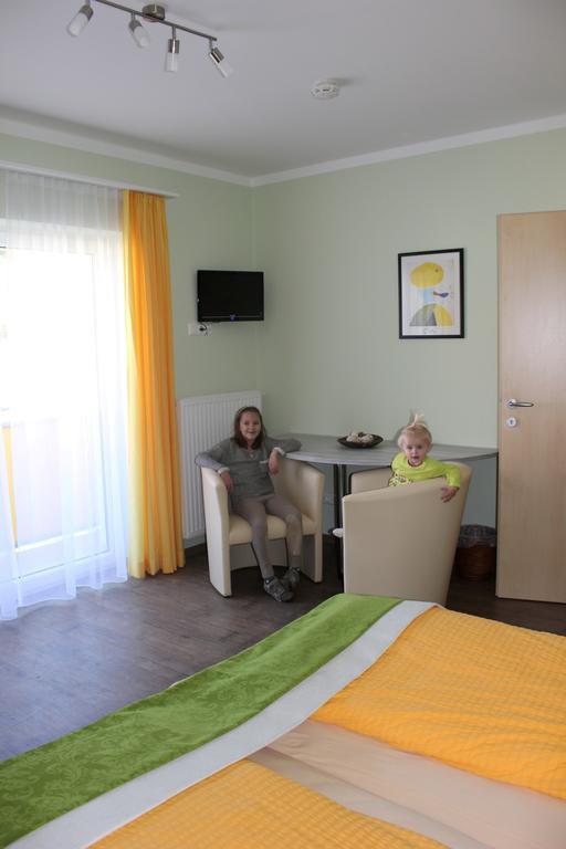 Gasthof Zum Mohrn Oberwoelz Stadt 외부 사진